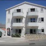 Apartament Era *